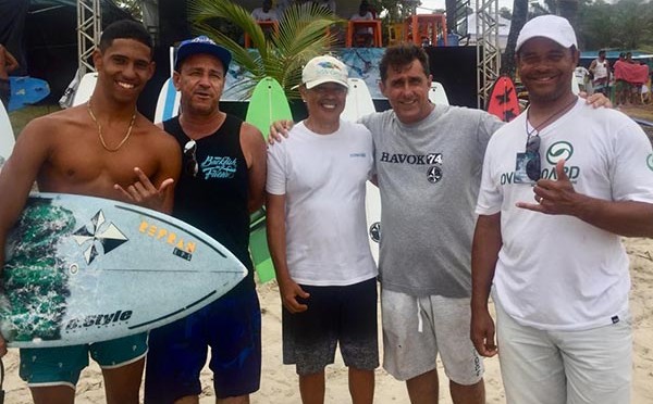 1º Black Trunck reúne Dinossauros do Surf do Sul da Bahia